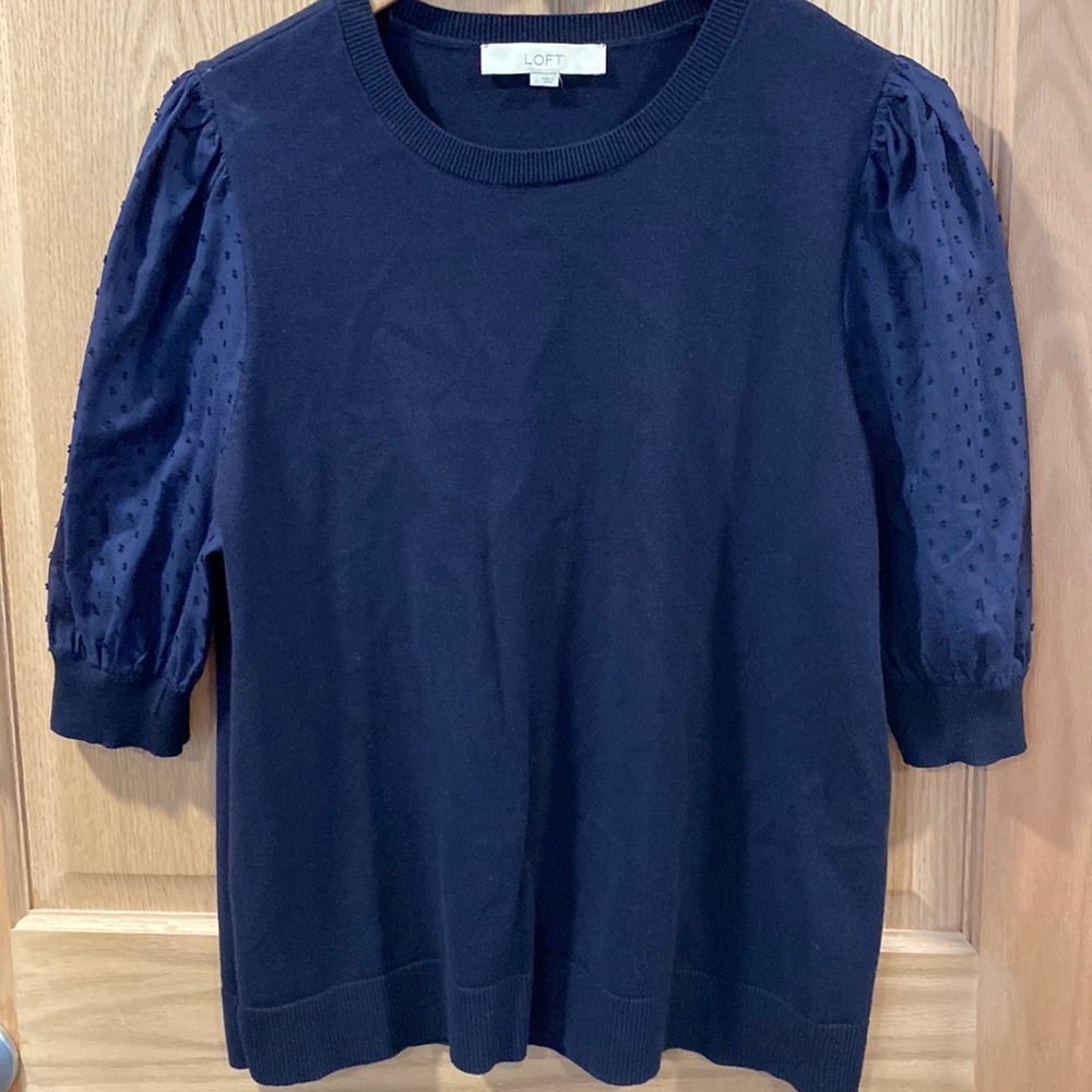 Loft size Lg Navy top